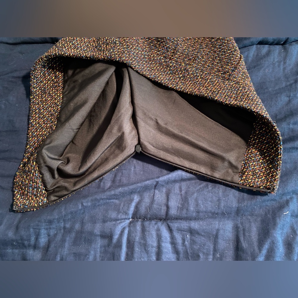 LOFT x Ann Taylor Tweed Wool Boucle Mini Skirt with Exposed Zipper Businesswear - Picture 6 of 6